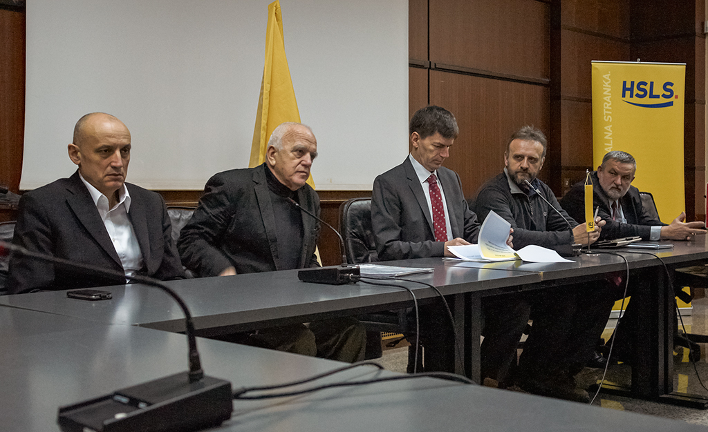 8174.okrugli stol rijeka2