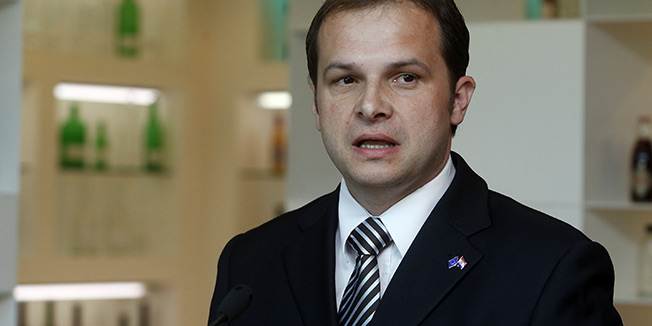 5443.sinisa hajdas donc