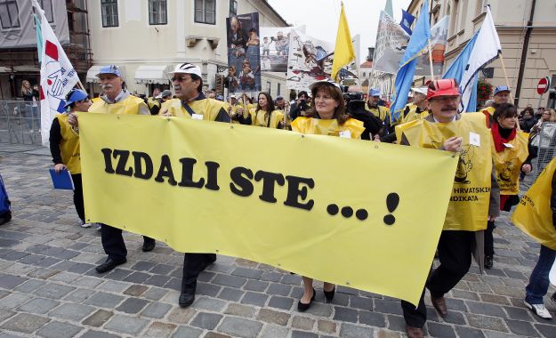 6111.sindikati prosvjed