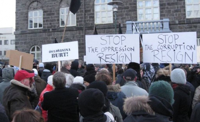 6381.island prosvjed