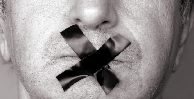 6496.flaster na ustima