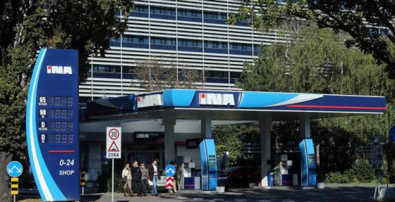 6625.inina benzinska crpka