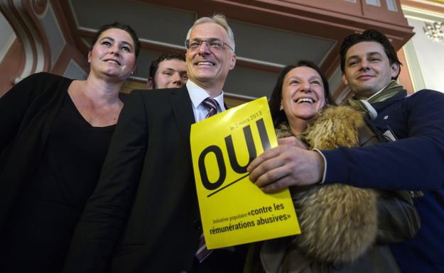 6722.thomasminder referendum svicarska