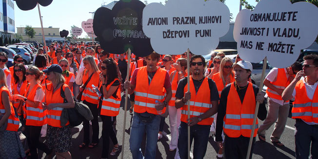 6985.strajk stjuardese