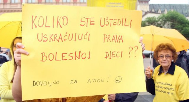 6987.prosvjed roditelja