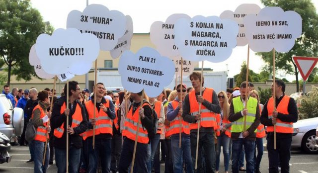 6994.stjuardese i mi zelimo cim prije prekinuti strajk