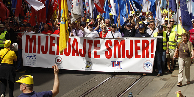 7034.sindikat prosvjed