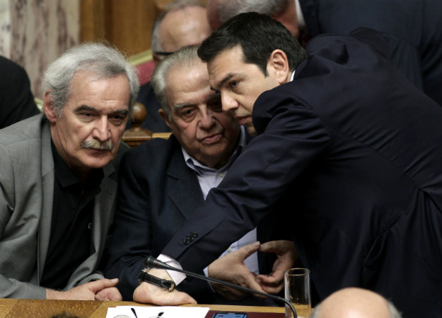 9715.tsipras u parlamentu