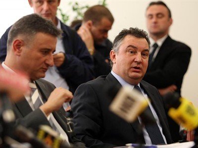 4301.karamarko grbic